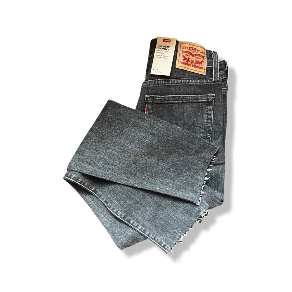 Levi’s wedgie skinny jeans size 6 (28)